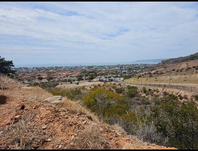 LAND FOR SALE IN MENKENKOP
